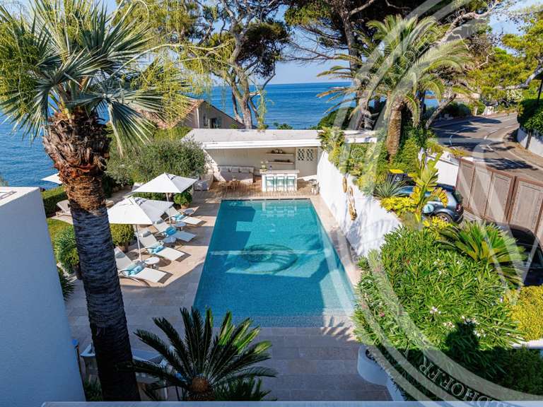 Villa Cap-d-antibes - 410m²