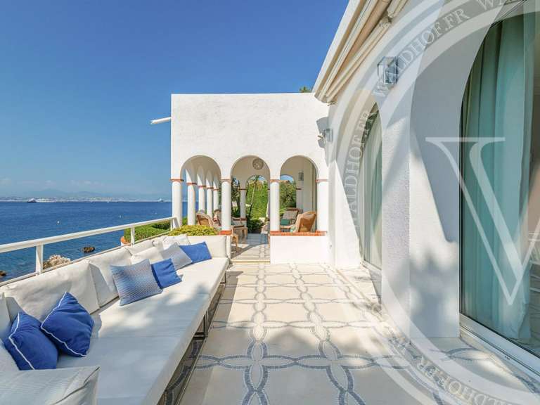 Villa Cap-d-antibes - 410m²