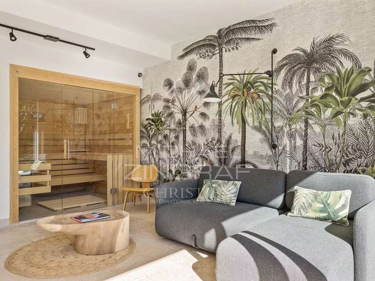 Villa Cap-d-antibes - 5 chambres - 240m²