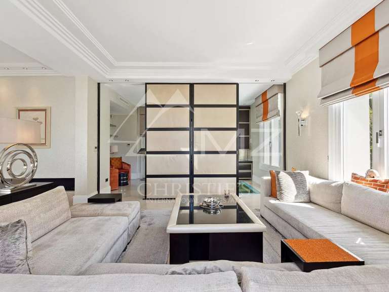 Villa Cap-d-antibes - 4 chambres - 354m²