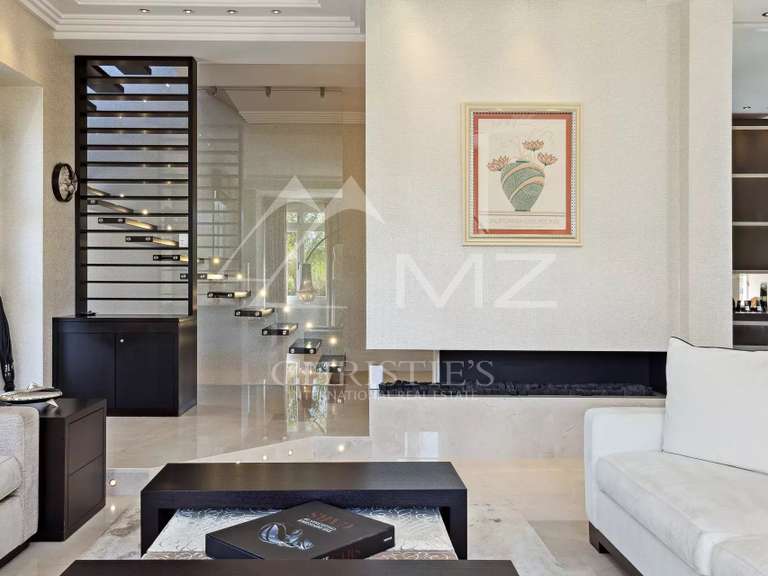 Villa Cap-d-antibes - 4 chambres - 354m²