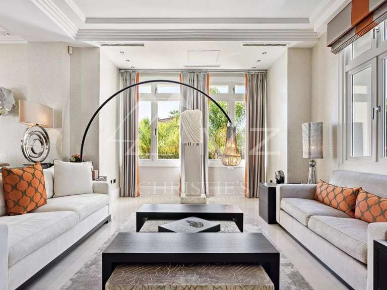 Villa Cap-d-antibes - 4 chambres - 354m²