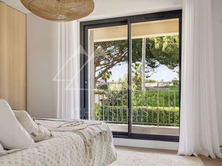 Villa Cap-d-antibes - 3 chambres - 167m²