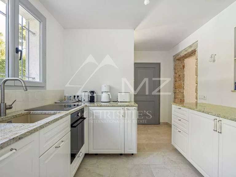 Villa avec Vue sur mer Cap-d-antibes - 3 chambres - 160m²