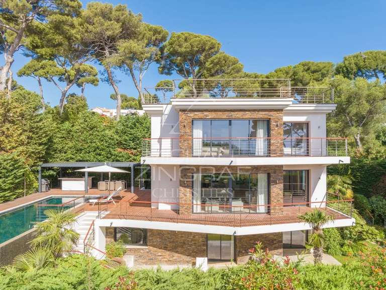 Villa Cap-d-antibes - 5 chambres - 255m²