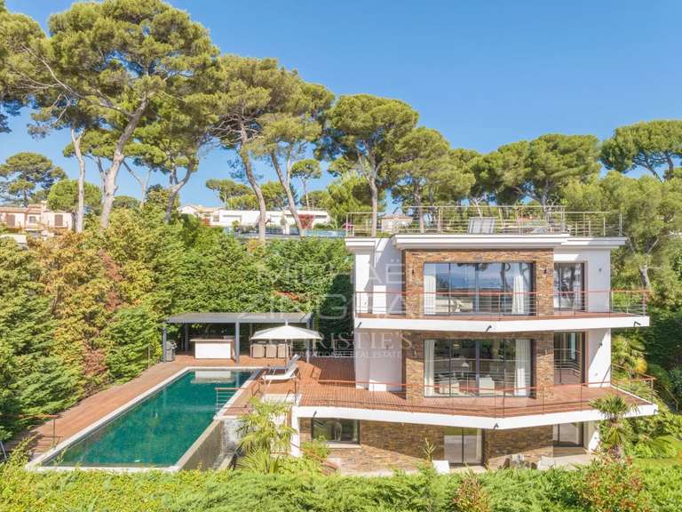 Villa Cap-d-antibes - 5 chambres - 255m²