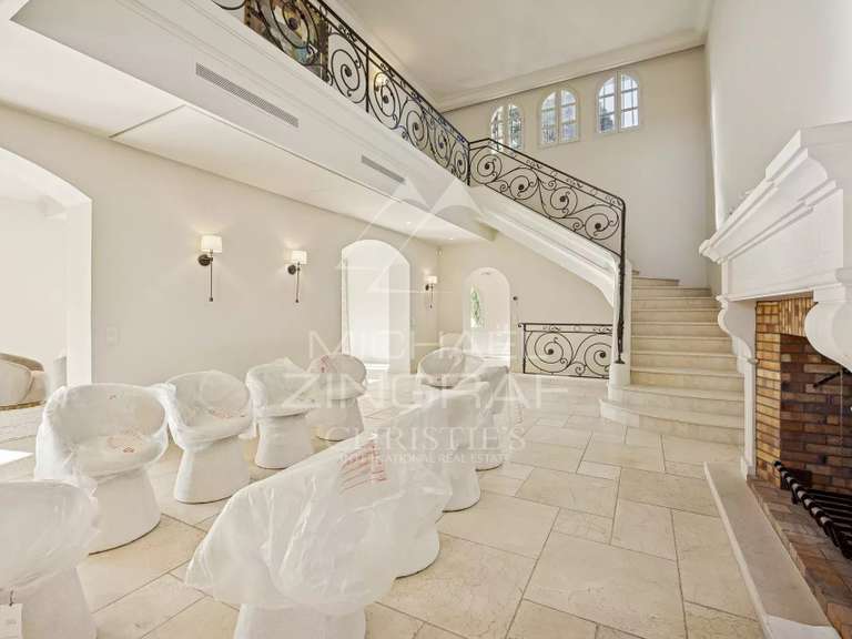 Villa Cap-d-antibes - 6 chambres - 350m²