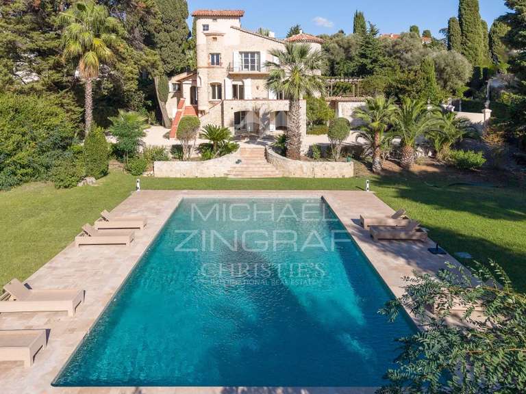 Villa Cap-d-antibes - 6 chambres - 350m²