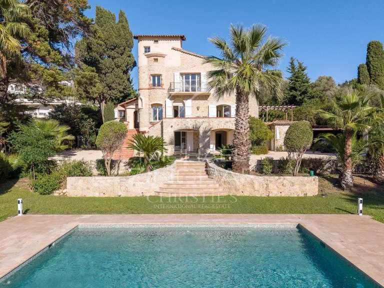 Villa Cap-d-antibes - 6 chambres - 350m²