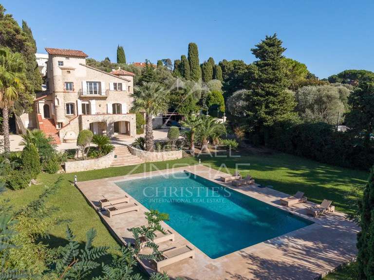 Villa Cap-d-antibes - 6 chambres - 350m²
