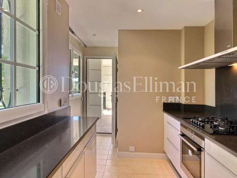 Villa avec Vue sur mer Cap-d-antibes - 3 chambres - 260m²