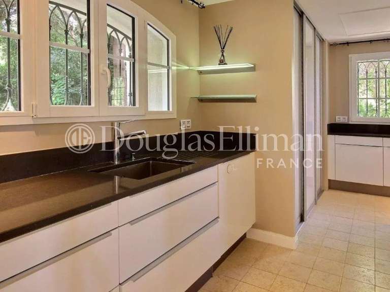 Villa avec Vue sur mer Cap-d-antibes - 3 chambres - 260m²