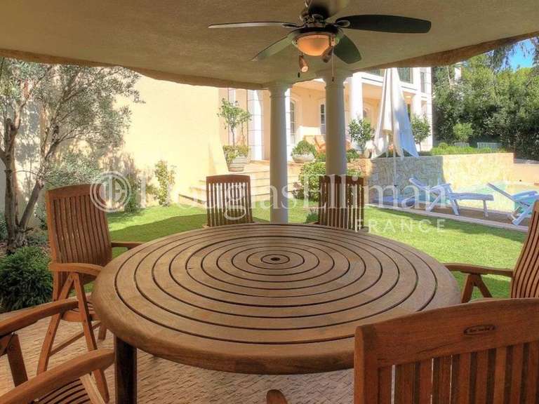 Villa avec Vue sur mer Cap-d-antibes - 3 chambres - 260m²