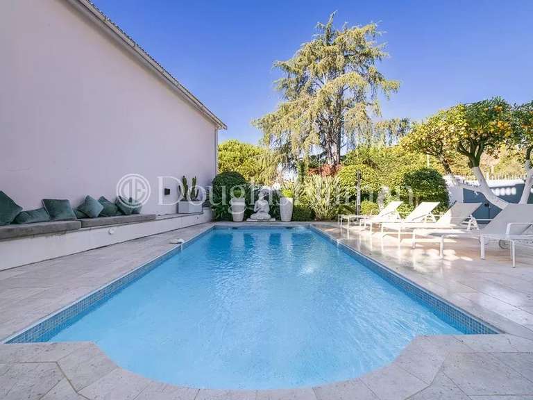 Villa Cap-d-antibes - 4 chambres - 140m²