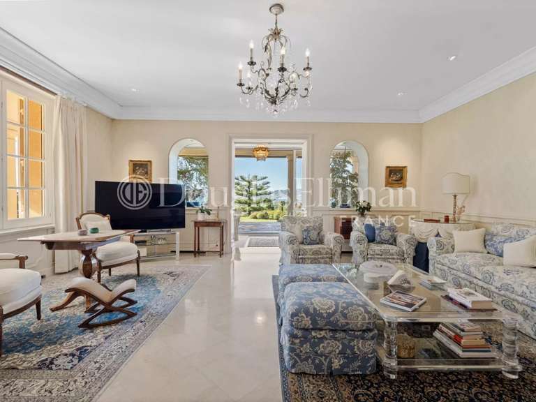 Villa avec Vue sur mer Cap-d-antibes - 6 chambres - 555m²