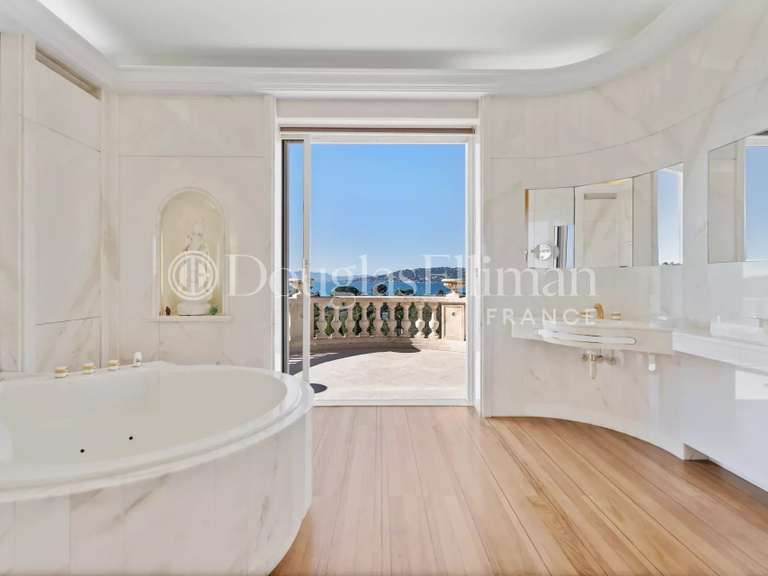 Villa avec Vue sur mer Cap-d-antibes - 6 chambres - 555m²