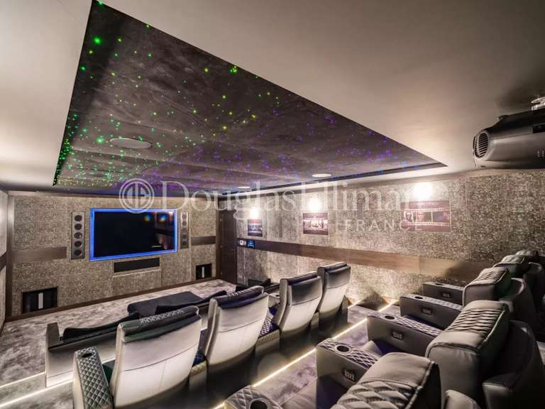 Villa Cap-d-antibes - 6 chambres - 796m²