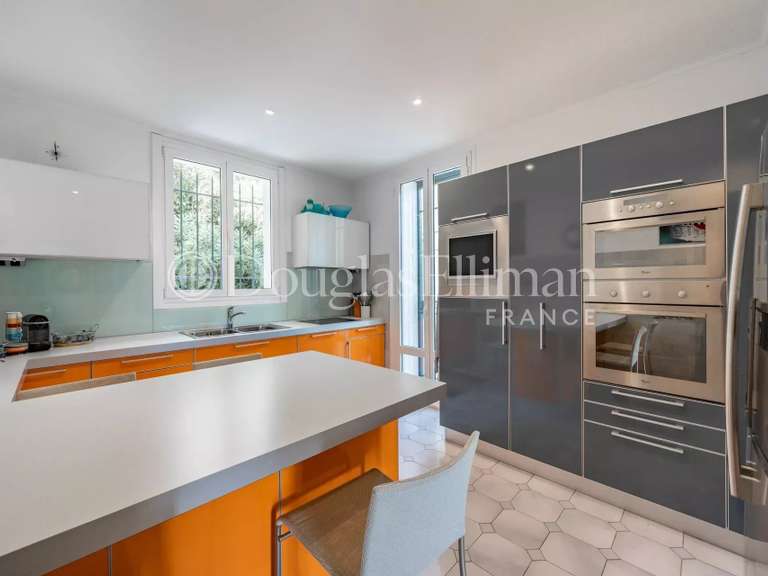 Villa avec Vue sur mer Cap-d-antibes - 5 chambres - 250m²
