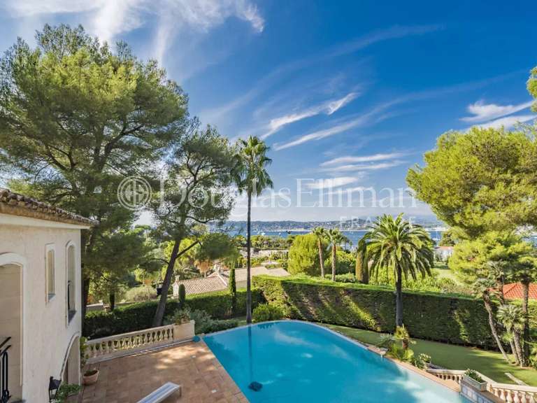 Villa avec Vue sur mer Cap-d-antibes - 6 chambres - 400m²