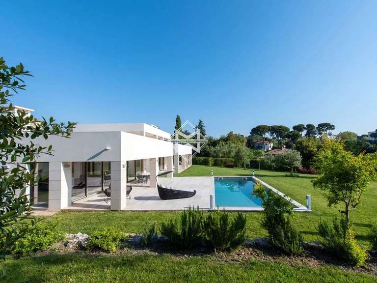 Villa avec Vue sur mer Cap-d-antibes - 6 chambres - 350m²