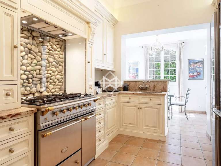 Villa avec Vue sur mer Cap-d-antibes - 5 chambres - 300m²