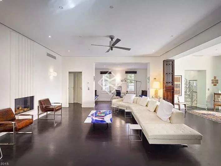 Villa Cap-d-antibes - 6 chambres - 400m²