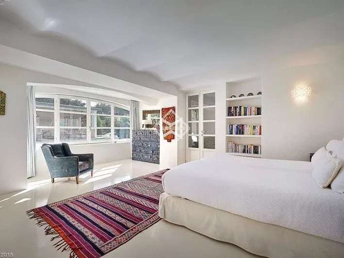 Villa Cap-d-antibes - 6 chambres - 400m²