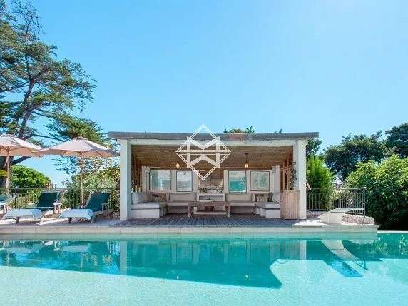 Villa Cap-d-antibes - 6 chambres - 400m²