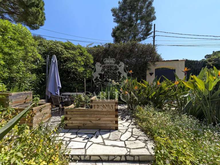 Villa avec Vue sur mer Cap-d-antibes - 5 chambres - 280m²