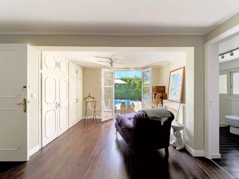Villa avec Vue sur mer Cap-d-antibes - 5 chambres - 280m²
