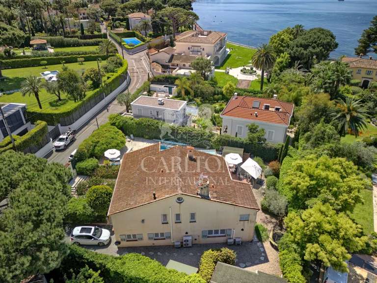 Villa avec Vue sur mer Cap-d-antibes - 5 chambres - 280m²