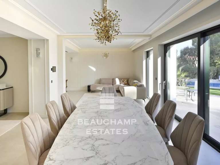 Villa cap-d-antibes - 6 bedrooms - 300m²