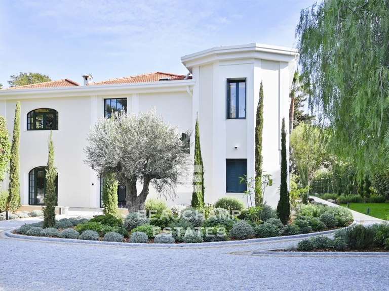 Villa cap-d-antibes - 6 bedrooms - 300m²