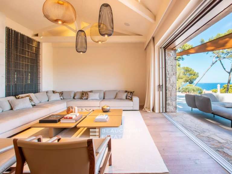 Villa avec Vue sur mer Cap-d-antibes - 7 chambres - 360m²