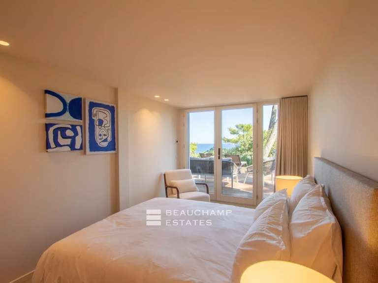 Villa avec Vue sur mer Cap-d-antibes - 7 chambres - 360m²