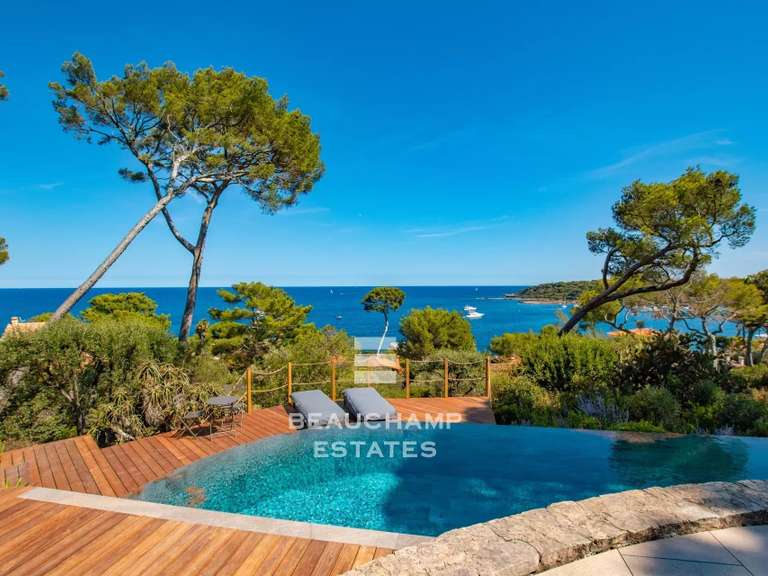 Villa with Sea view cap-d-antibes - 7 bedrooms - 360m²