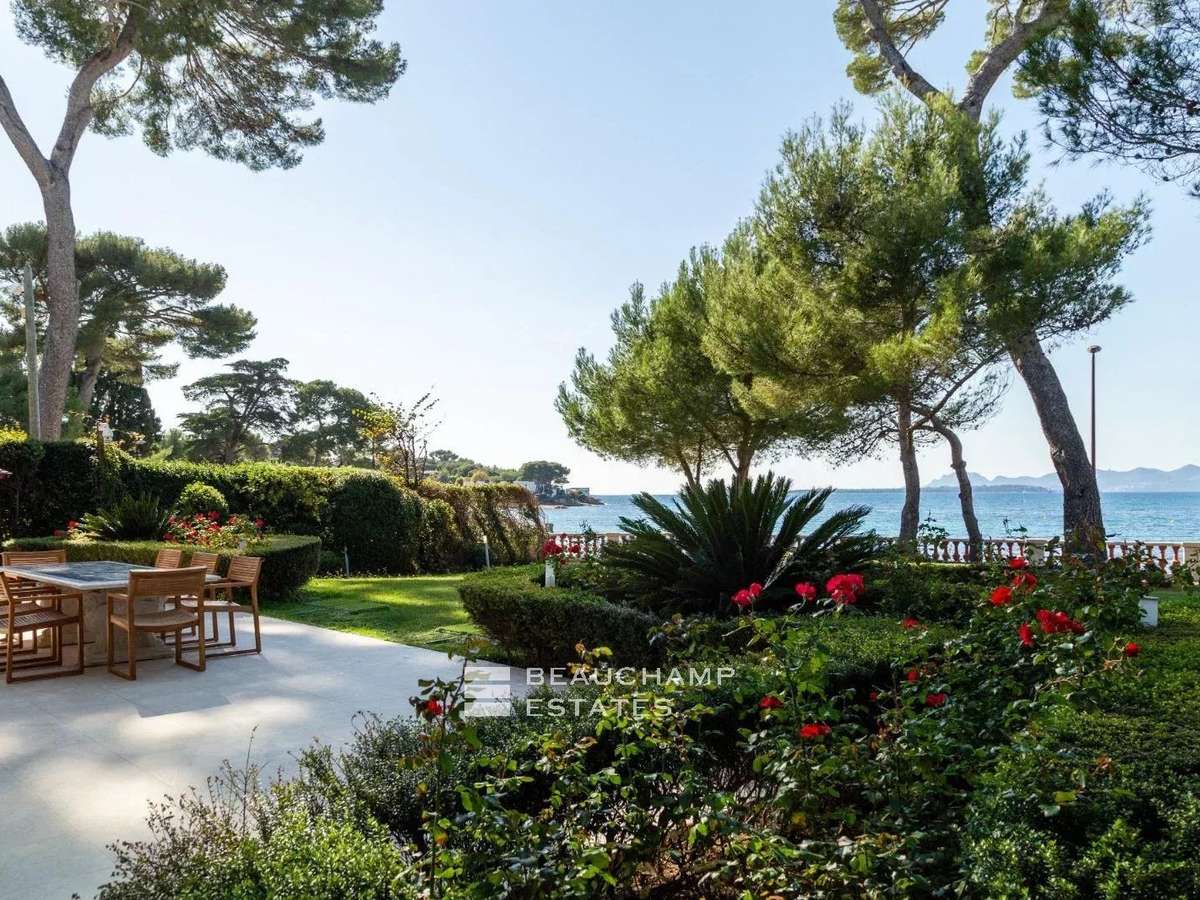 Villa Cap-d-antibes