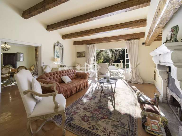 Villa Cap-d-antibes - 5 chambres - 295m²