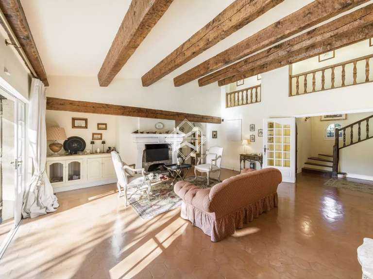 Villa Cap-d-antibes - 5 chambres - 295m²