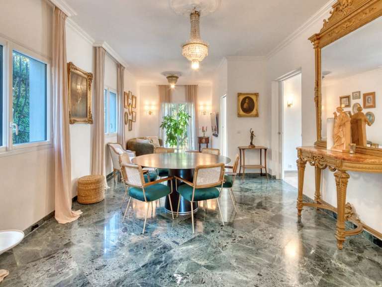 Villa Cap-d-antibes - 6 chambres - 270m²