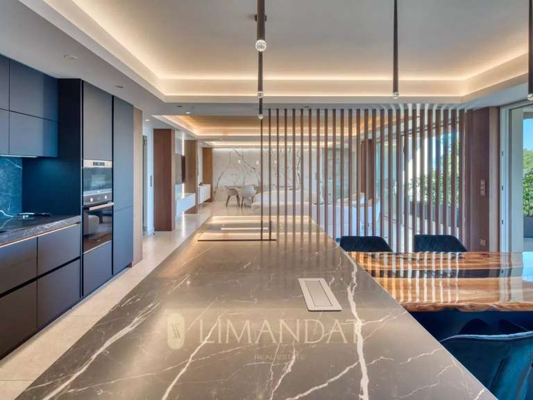 Villa avec Vue sur mer Cap-d-antibes - 6 chambres - 320m²