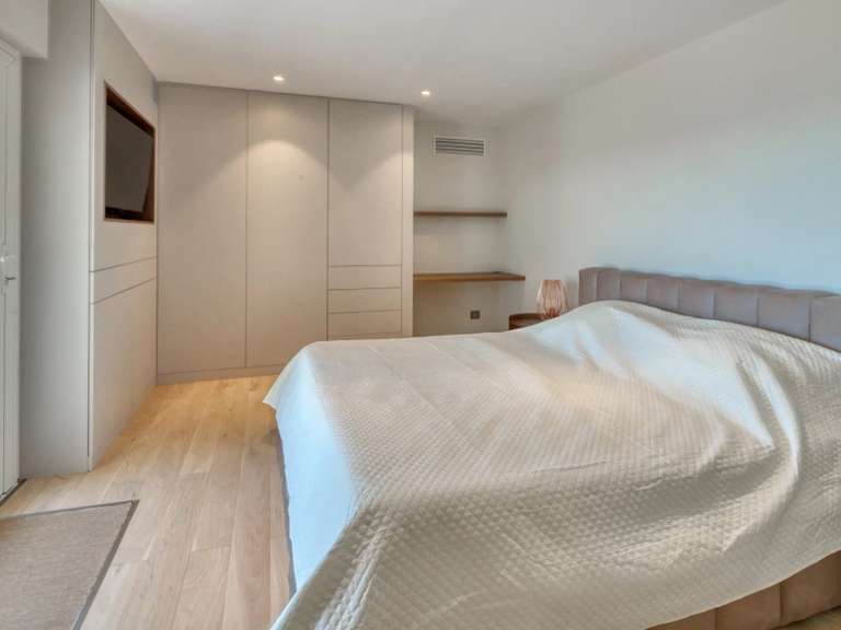 Villa avec Vue sur mer Cap-d-antibes - 6 chambres - 320m²