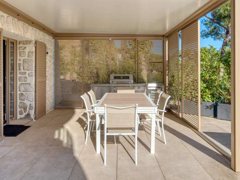 Villa avec Vue sur mer Cap-d-antibes - 6 chambres - 320m²