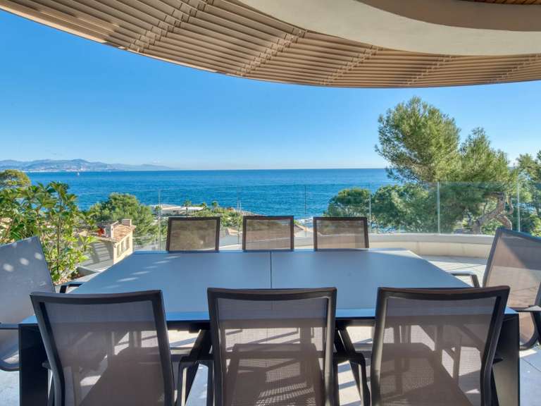 Villa avec Vue sur mer Cap-d-antibes - 6 chambres - 320m²