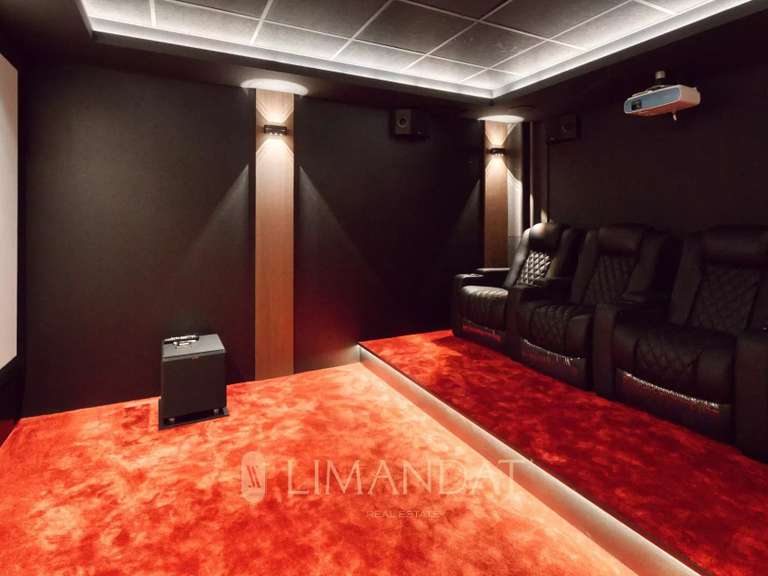 Villa avec Vue sur mer Cap-d-antibes - 6 chambres - 320m²