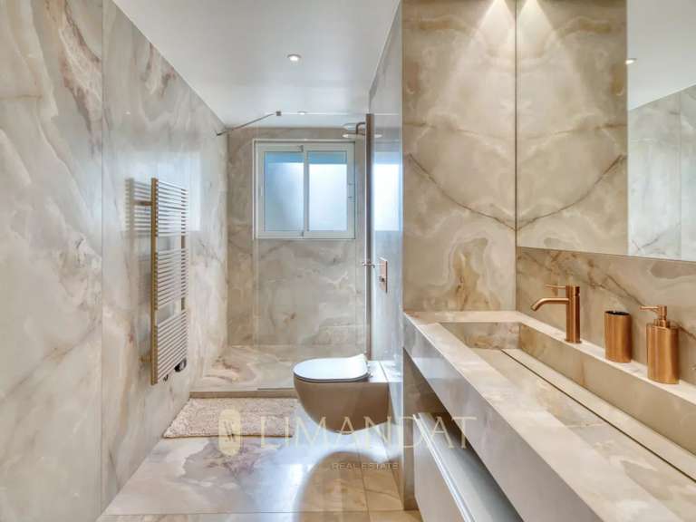 Villa avec Vue sur mer Cap-d-antibes - 6 chambres - 320m²