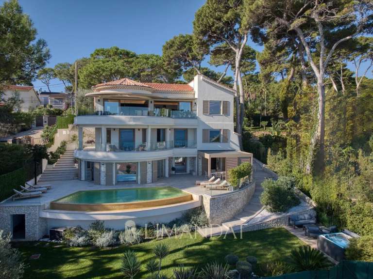 Villa avec Vue sur mer Cap-d-antibes - 6 chambres - 320m²