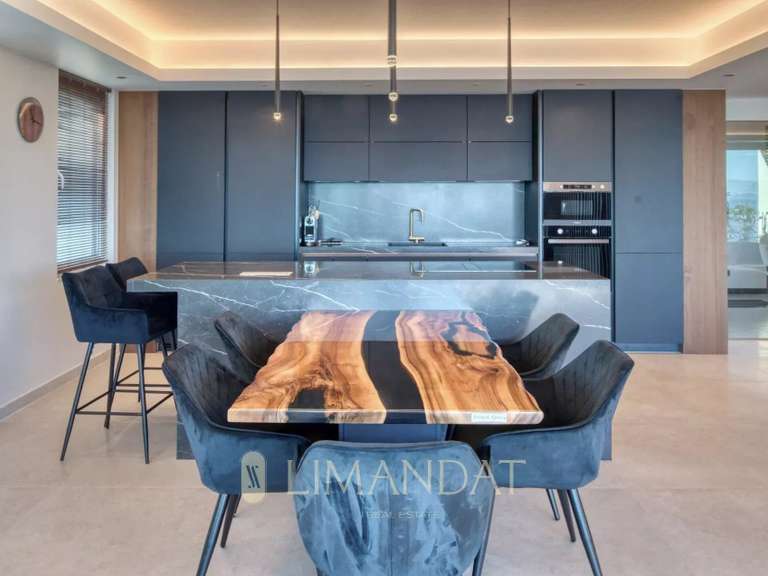 Villa avec Vue sur mer Cap-d-antibes - 6 chambres - 320m²