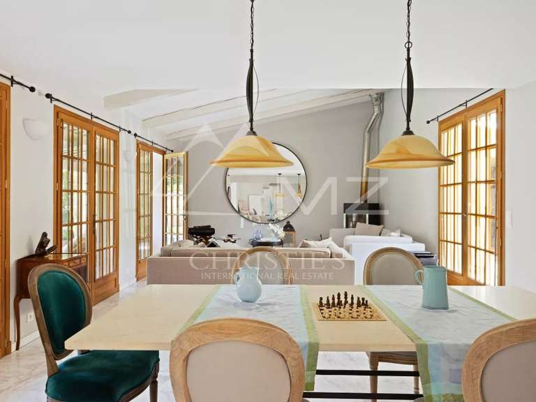 Villa Cap-d-antibes - 4 chambres - 210m²