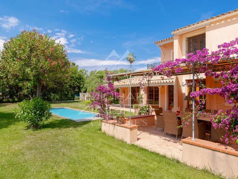 Villa cap-d-antibes - 4 bedrooms - 210m²